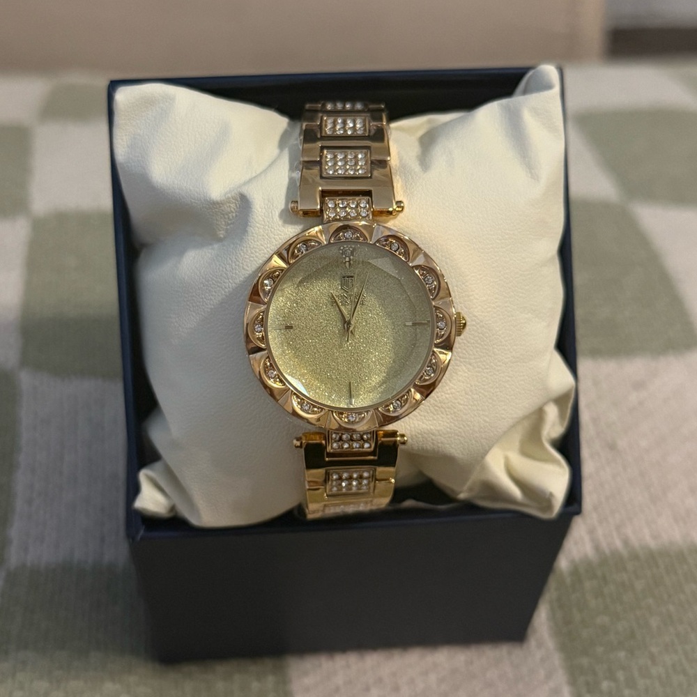 Invicta MONTRES PRESTIGE MPW-0205 Gold Women's Watch with Crystal Accents NIB